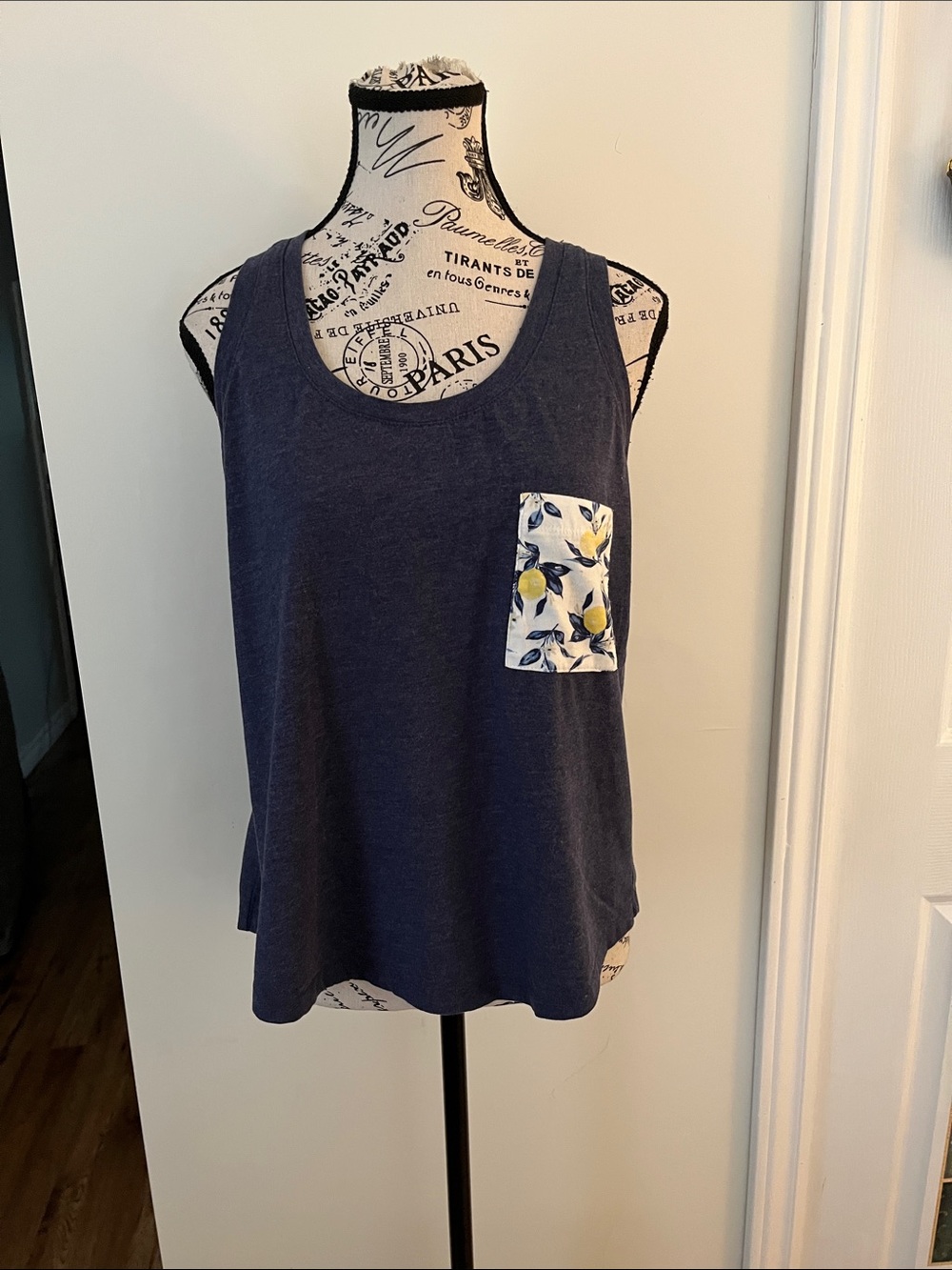 😃 La Vie En Rose Navy Tank with Lemon Pocket